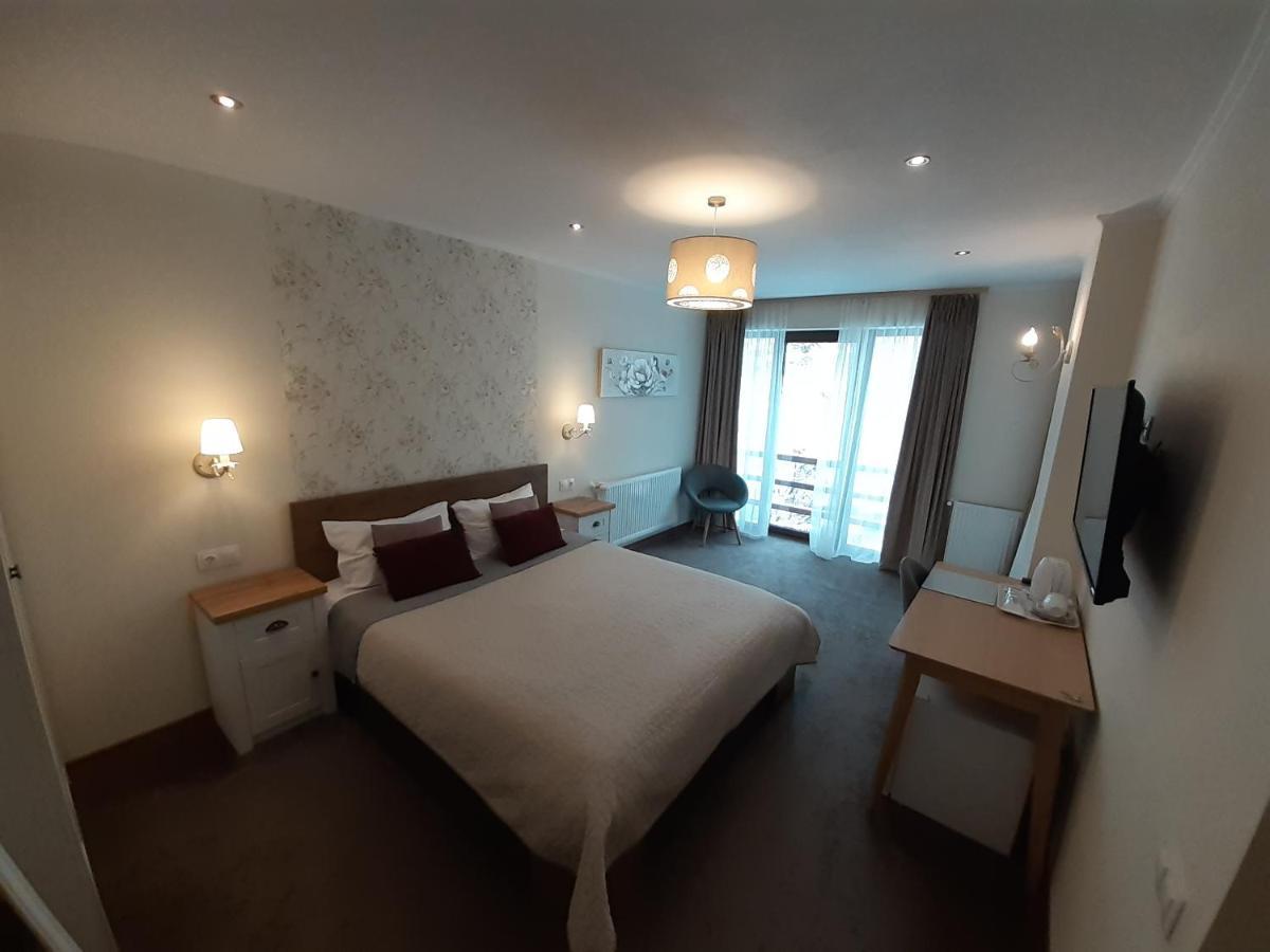 Lanobila Hotel Sinaia Ngoại thất bức ảnh