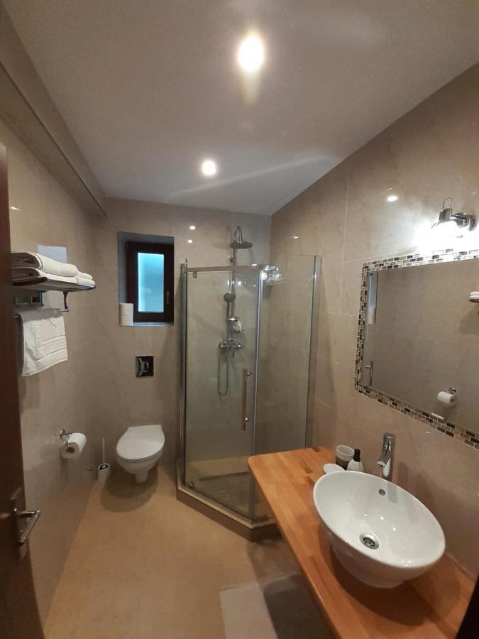 Lanobila Hotel Sinaia Ngoại thất bức ảnh
