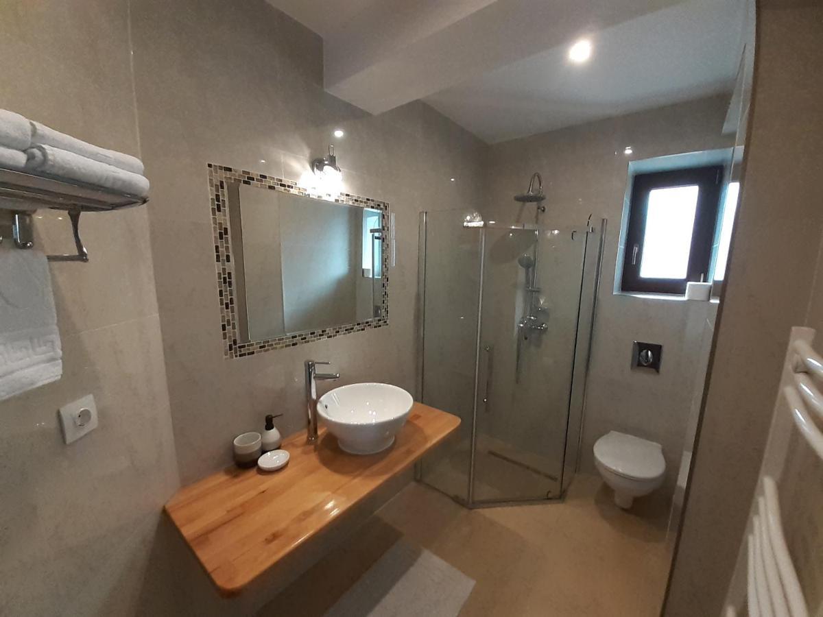 Lanobila Hotel Sinaia Ngoại thất bức ảnh