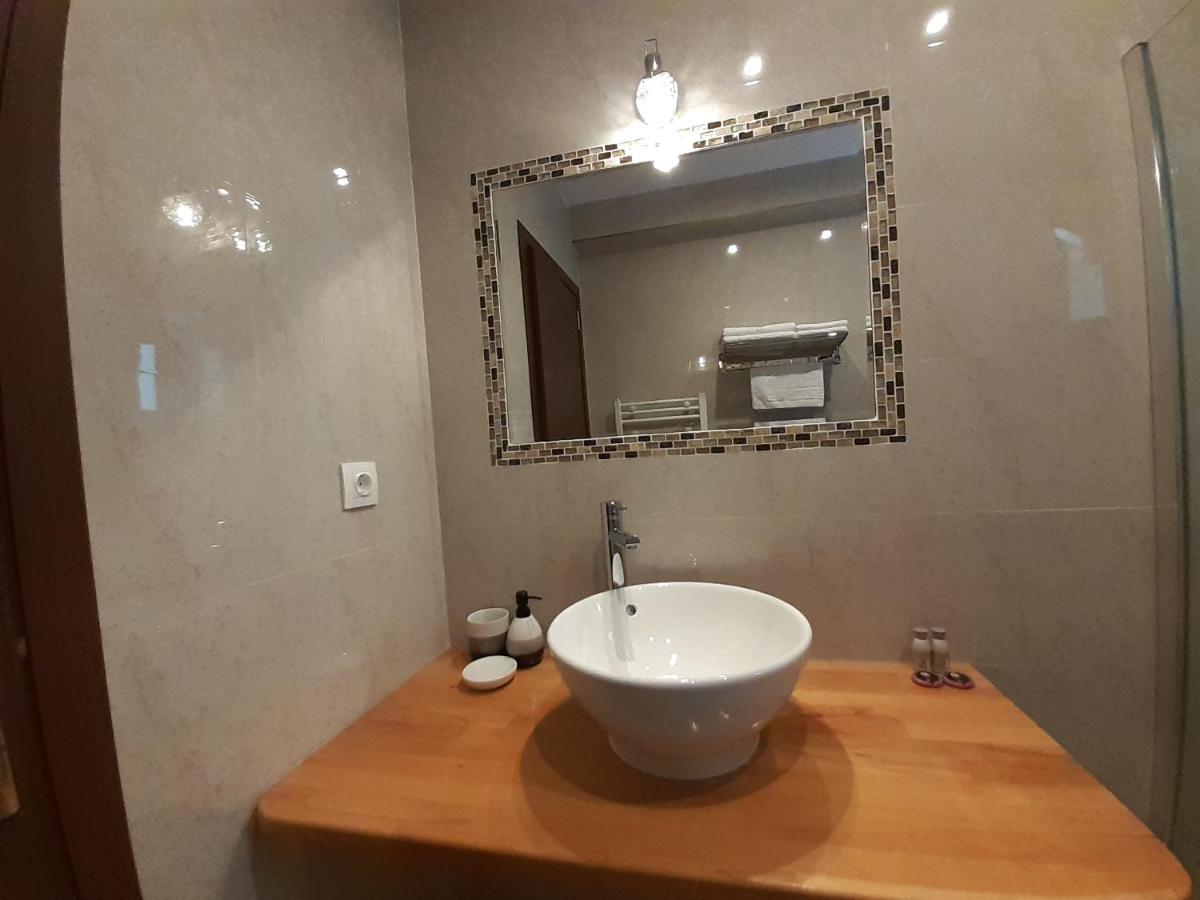 Lanobila Hotel Sinaia Ngoại thất bức ảnh